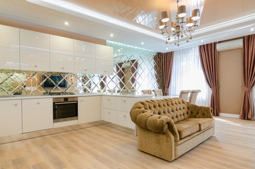 Royal Art-Deco Apartment リヴィウ エクステリア 写真